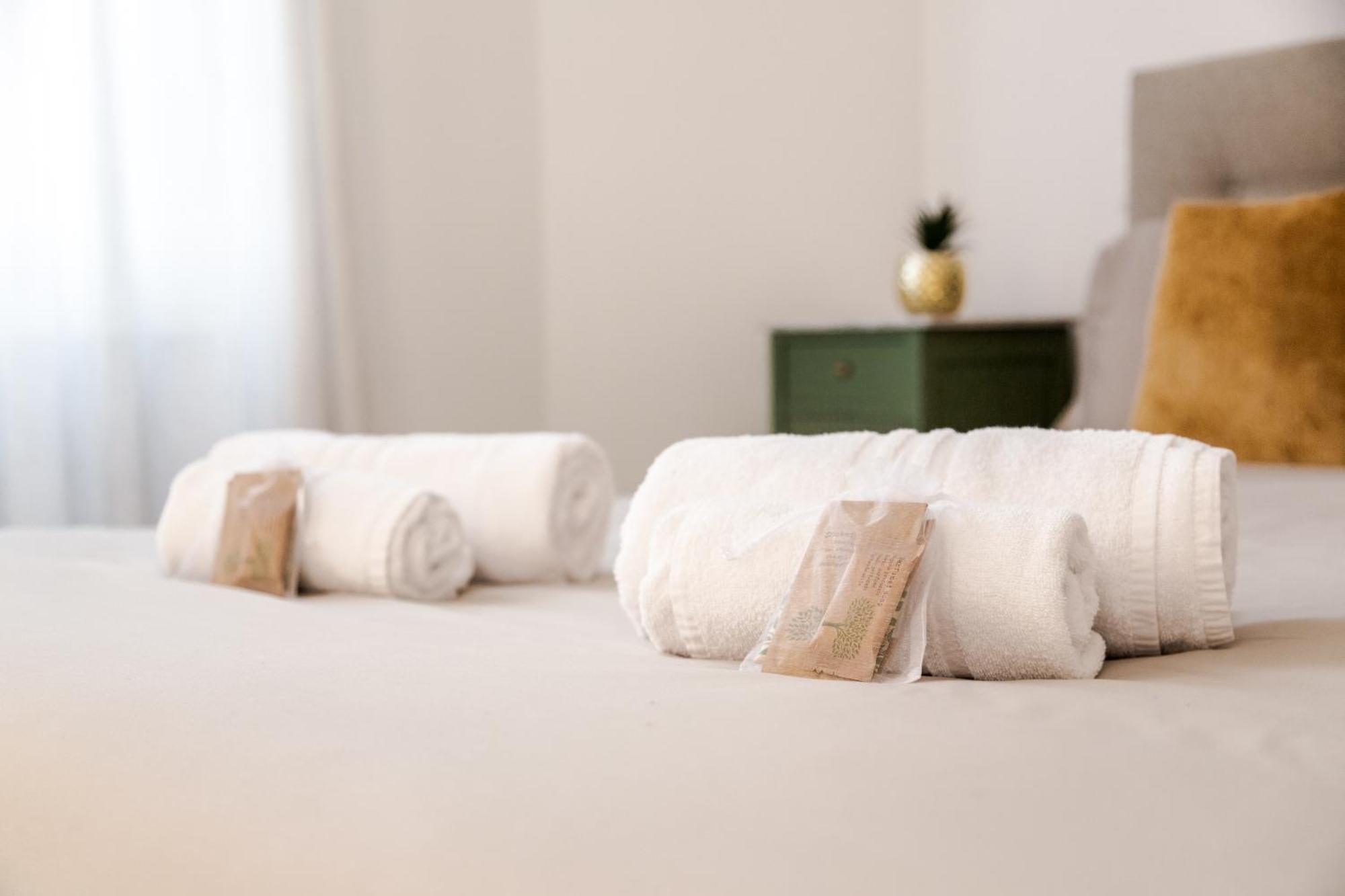 Front Lake Pearl 5 For 6Pax -By Easylife Swiss Lugano Ngoại thất bức ảnh